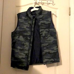 I am selling a camo vets form gap